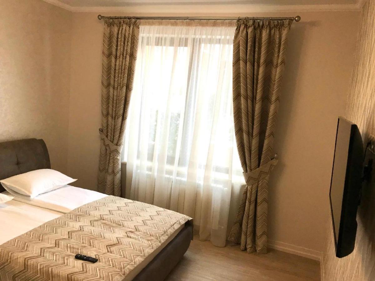 Sweethome 2 Free Parking Uzhhorod